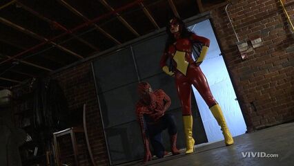 Супермен против человека-паука: пародия с переводом