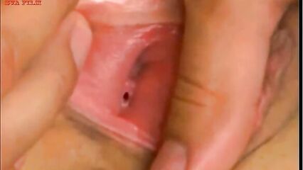 Молоденькой блонде порвали целку, отчленососили и обкончали задницу